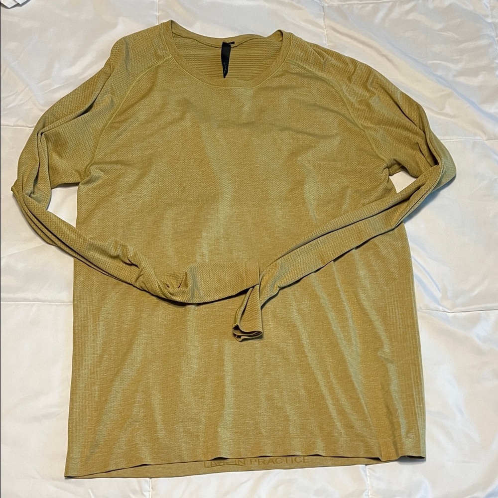 Men’s Lululemon Yellow/ Green Long Sleeve Tee